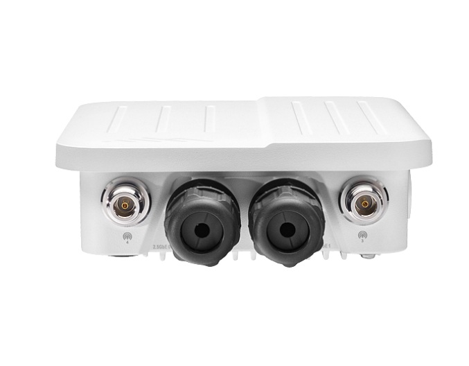 Cradlepoint W1855 5G + NetCloud 1 rok Europa