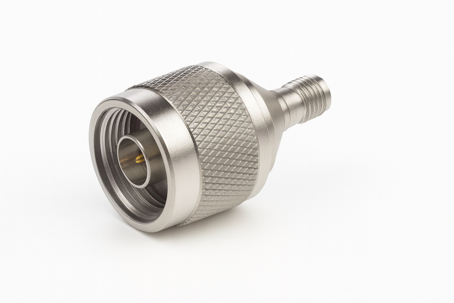 Adapter ze złączem N(m) - SMA(f)